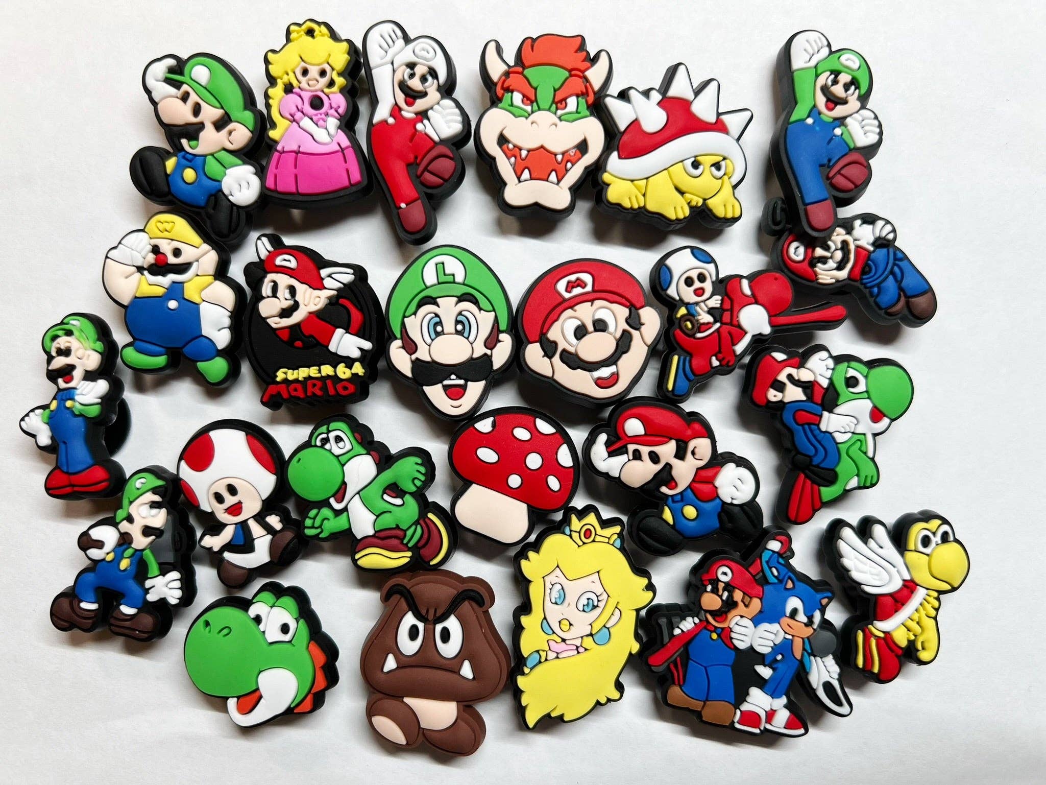 Cartoon Super Mario Shoe Charms