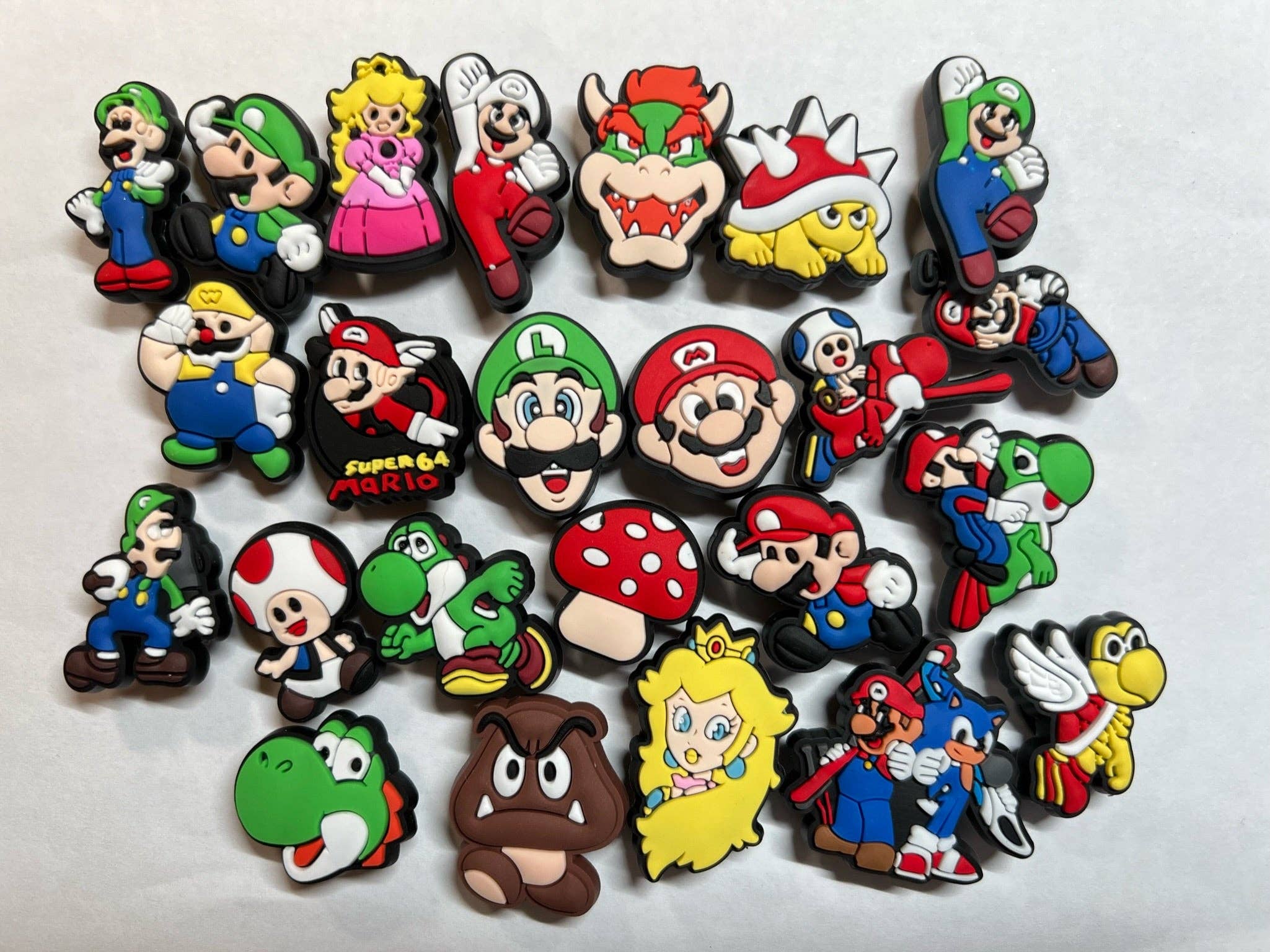 Cartoon Super Mario Shoe Charms