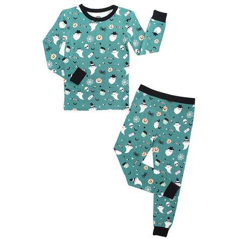 The softest bamboo toddler and kids pajamas in our Boo Crew pattern! This fun Halloween print is perfect for fall. 